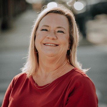 Tena Loomis